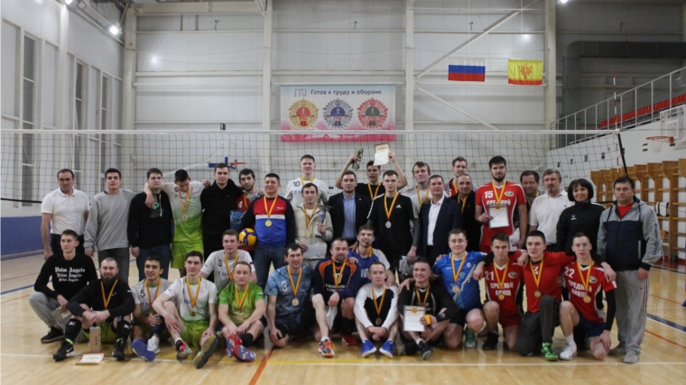 Состоялся очередной традиционный турнир по волейболу среди мужских команд памяти учителя Козловской СОШ №3 Виталия Степановича Асланина.