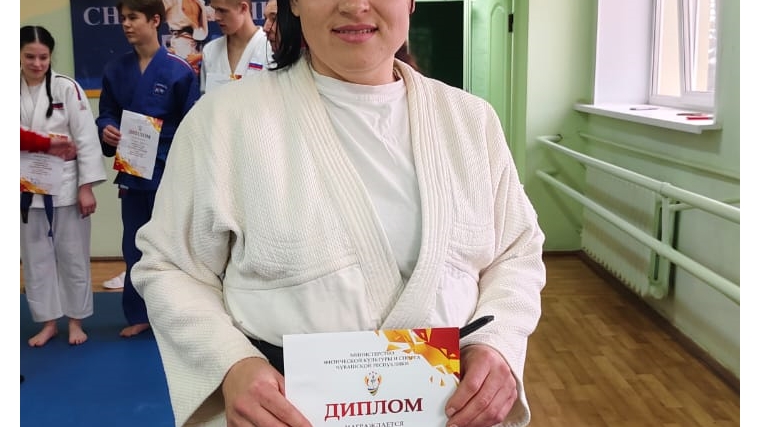 Карпова Елена чемпионка Чувашии по дзюдо